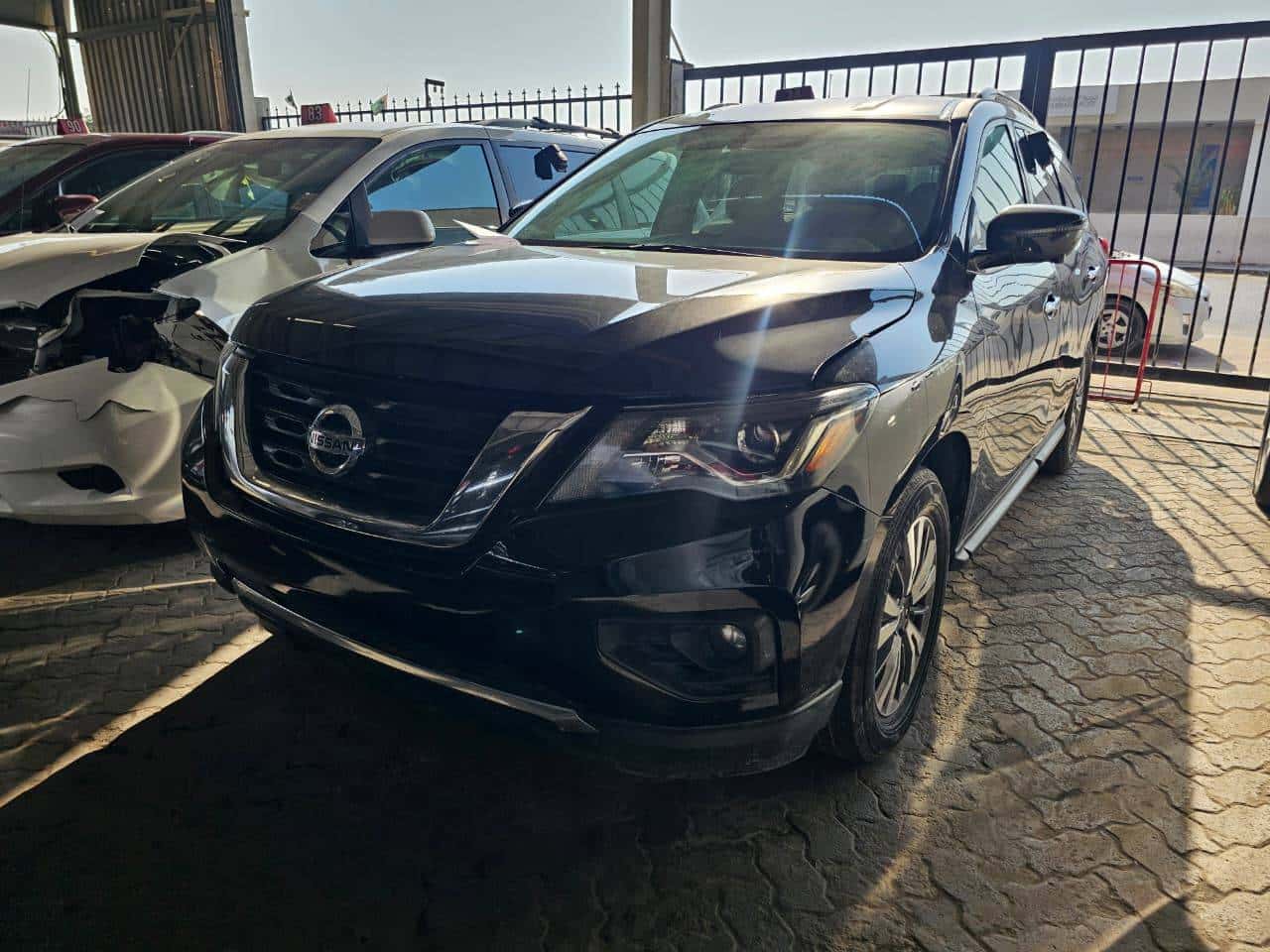 Nissan Pathfinder 2019 thumbnail 3