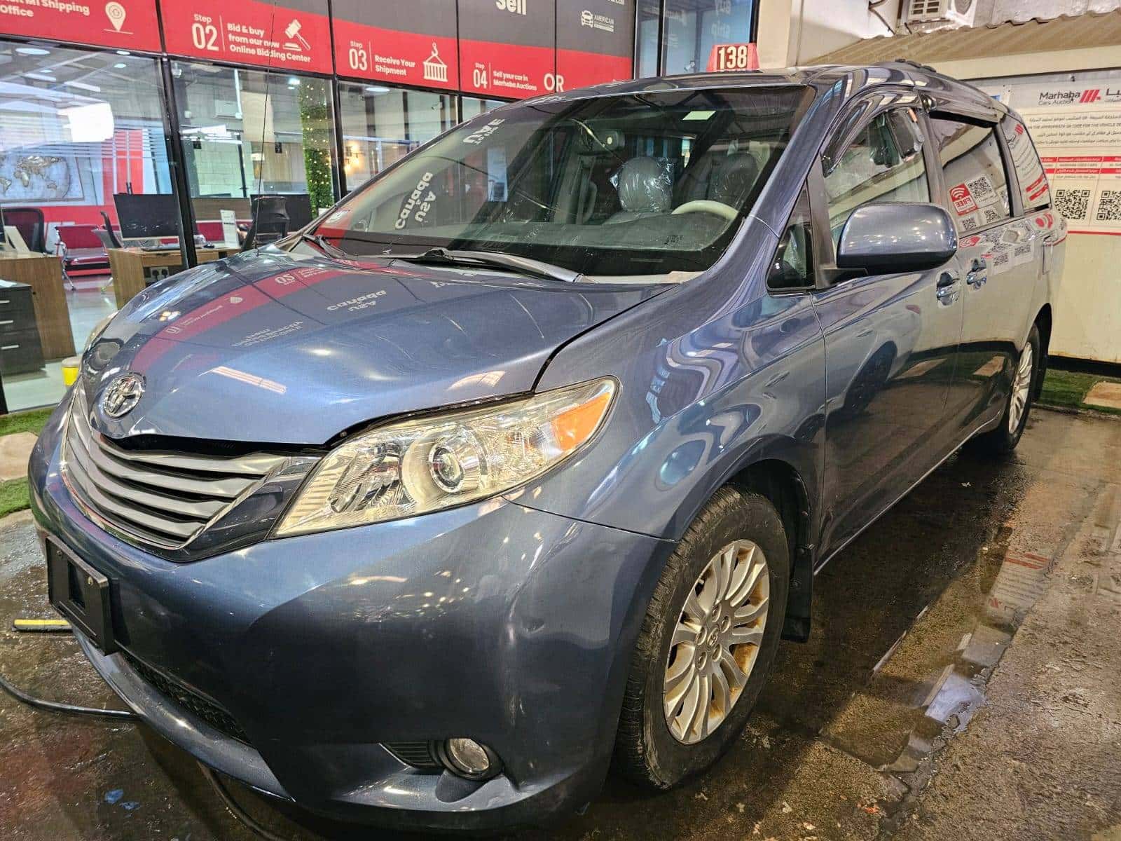 Toyota Sienna 2014 thumbnail 2