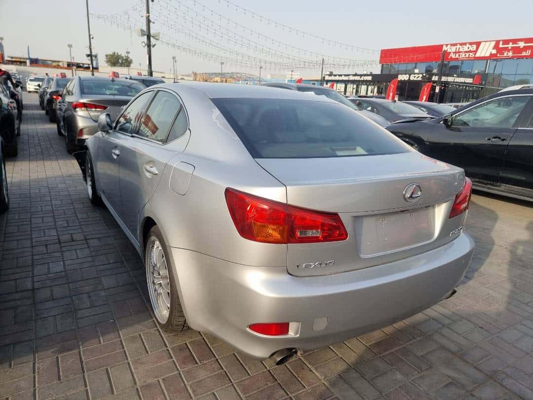 LEXUS IS 250 - Exterior