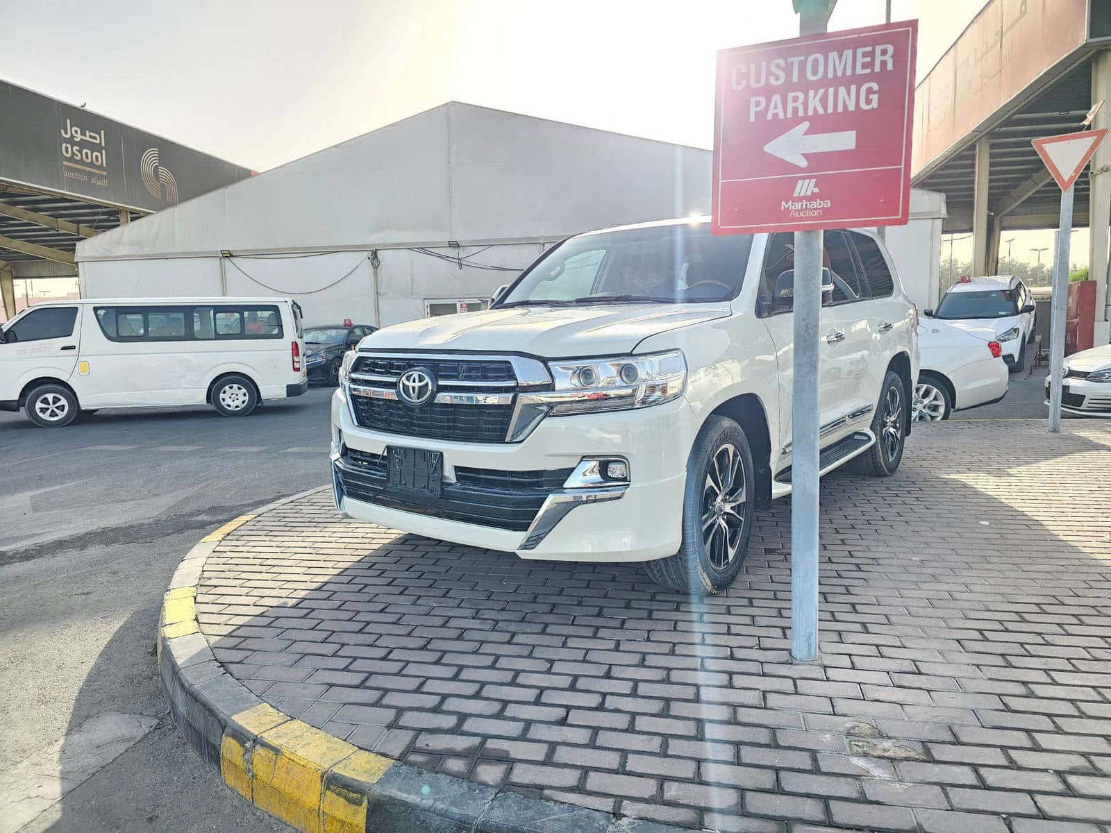 TOYOTA LAND CRUISER - Exterior