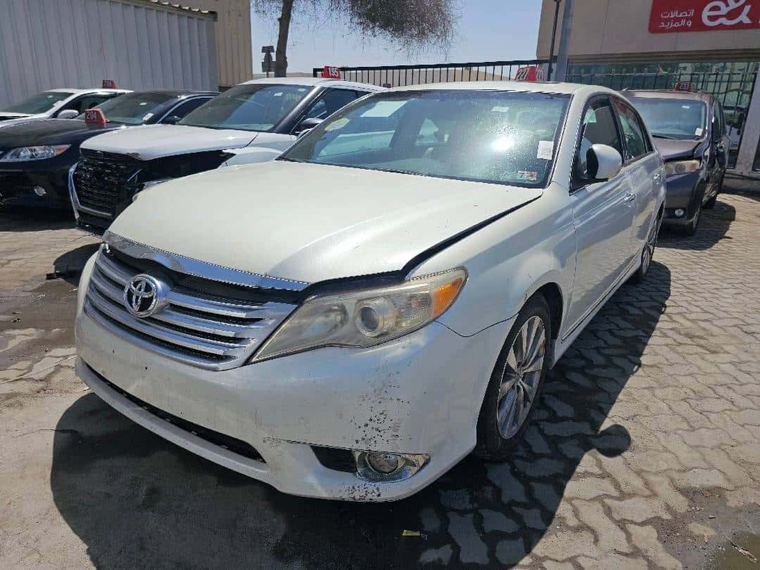 Toyota Avalon 2011 thumbnail 1