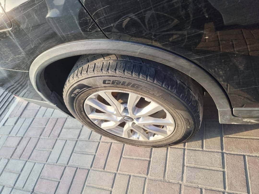 NISSAN ROGUE - Exterior