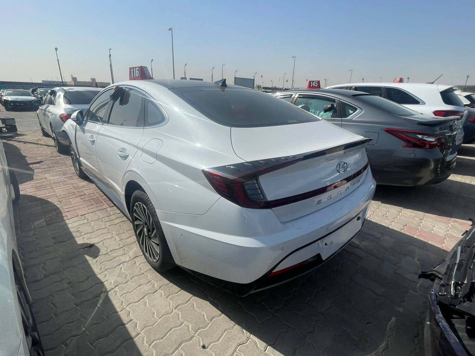 HYUNDAI SONATA - Exterior