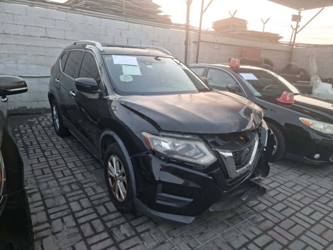 Nissan Rogue 2019 thumbnail 2