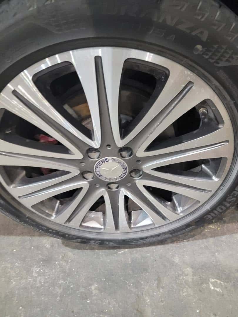 MERCEDES BENZ C300 - Exterior