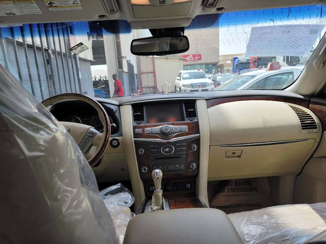 INFINITI QX80 - Exterior