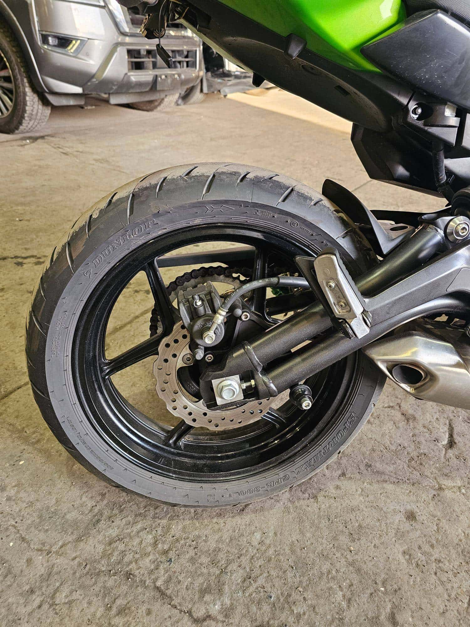 KAWASAKI EX650 E - Exterior