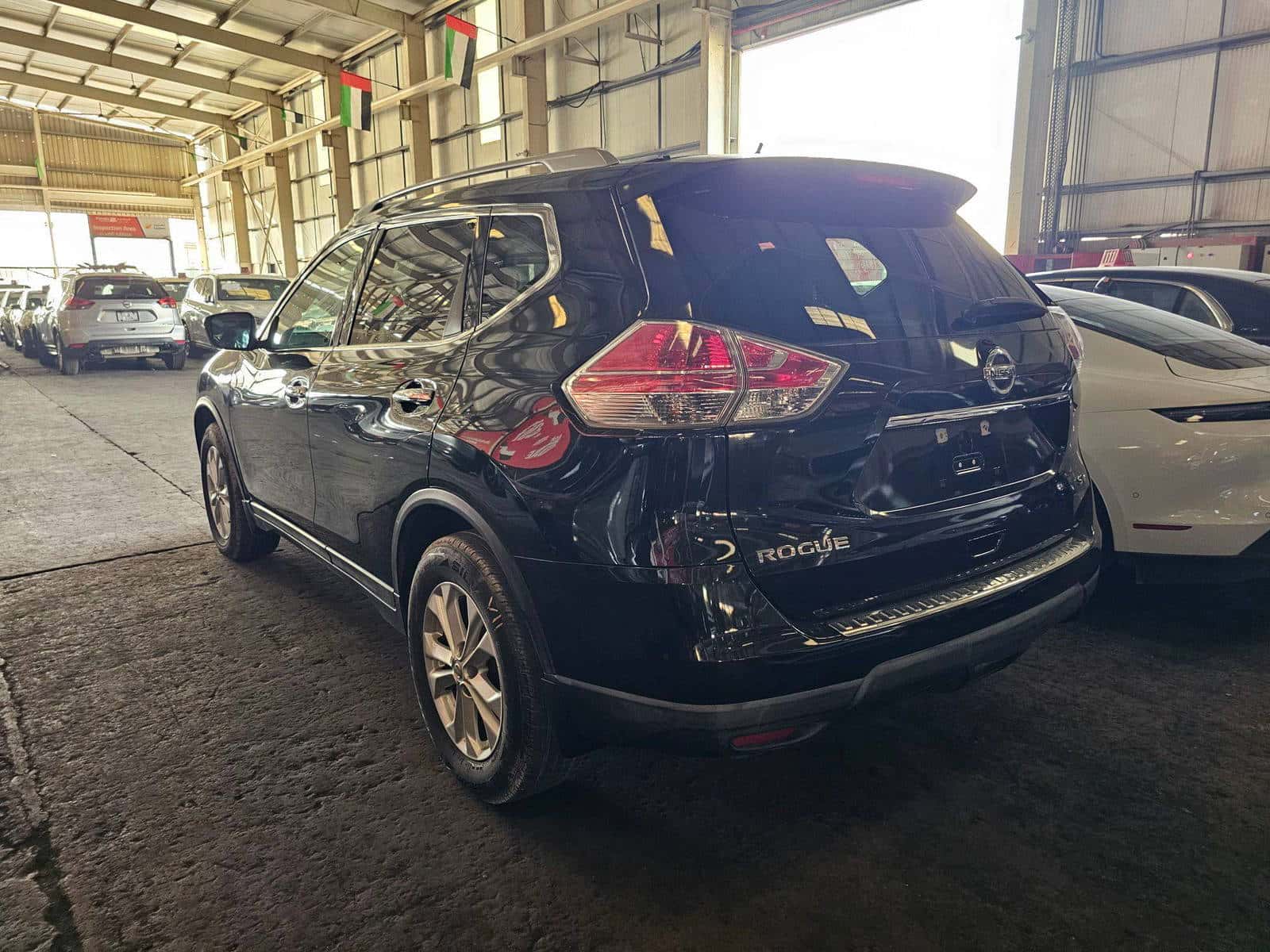 Nissan Rogue 2016 thumbnail 2
