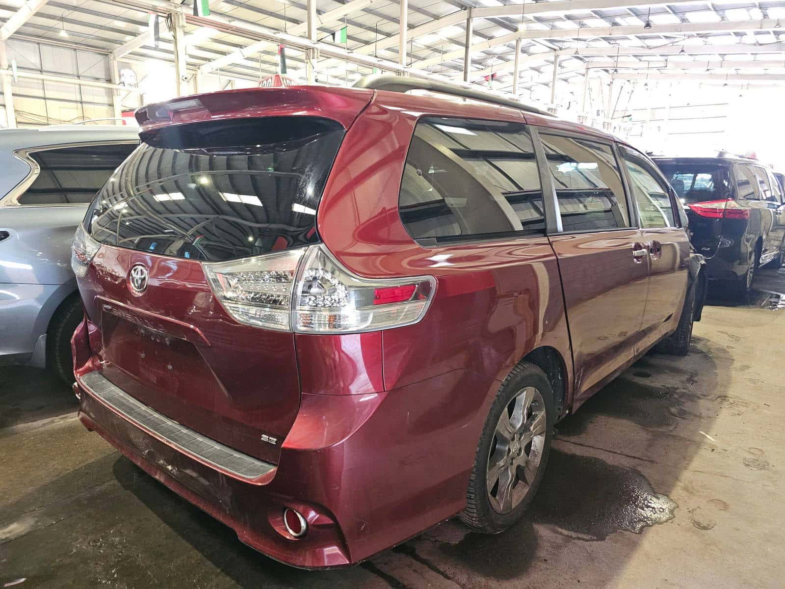 TOYOTA SIENNA 2013 thumbnail 3