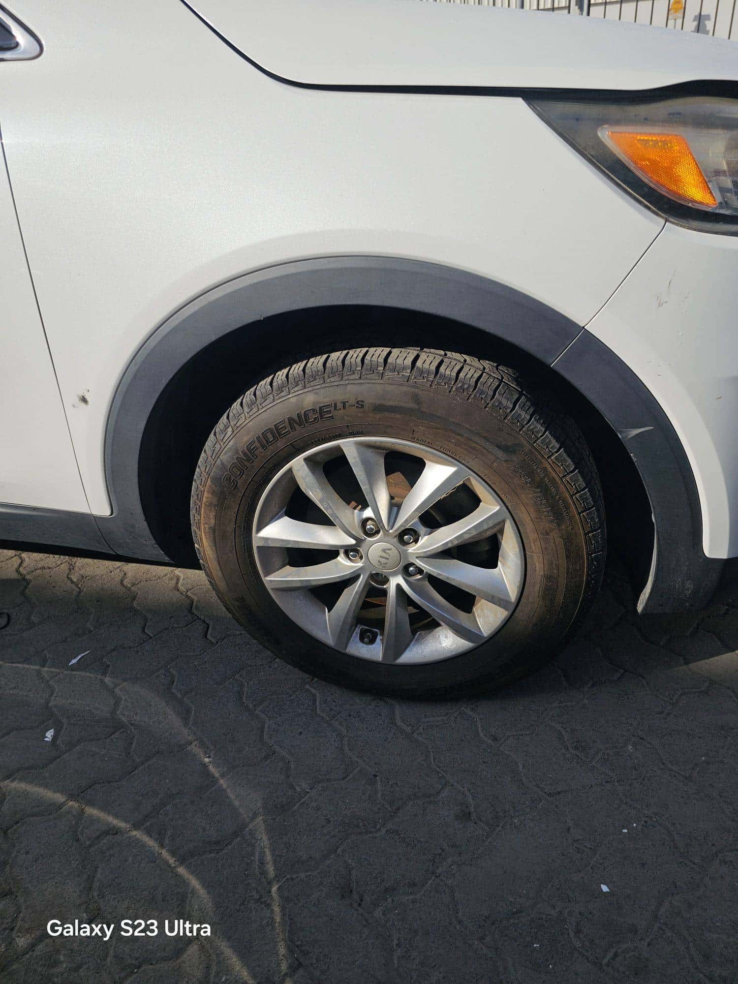 KIA SORENTO - Exterior