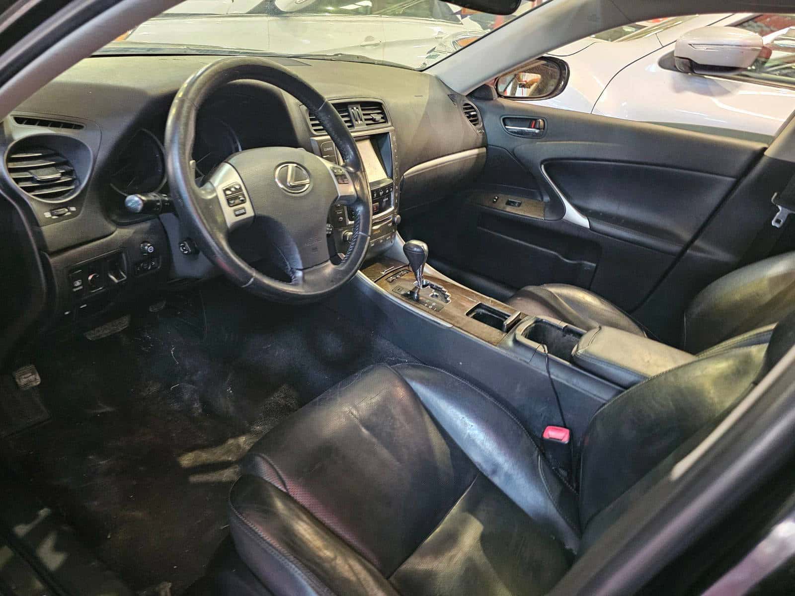 LEXUS IS 250 2011 thumbnail 7