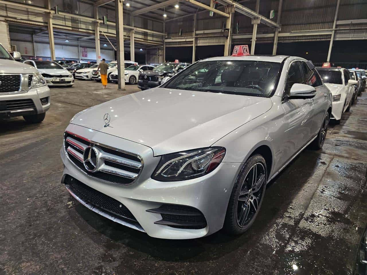 MERCEDES BENZ E-300 2019 thumbnail 2
