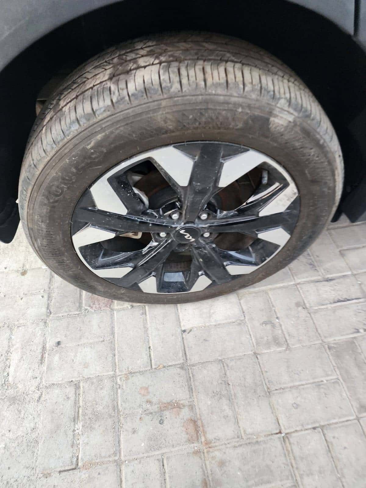 Kia SPORTAGE 2023 thumbnail 3