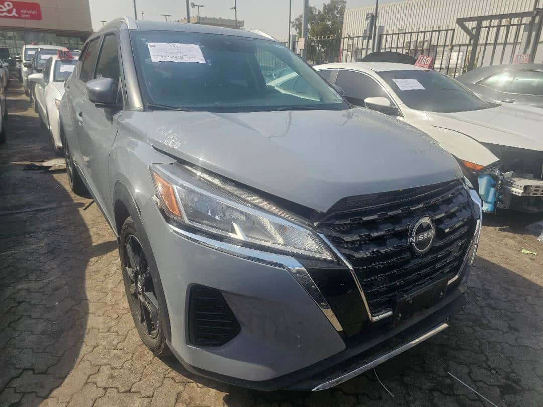 NISSAN KICKS 2022 thumbnail 1