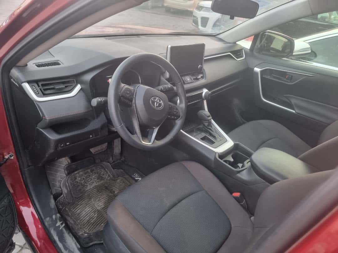 Toyota RAV4 2024 thumbnail 7