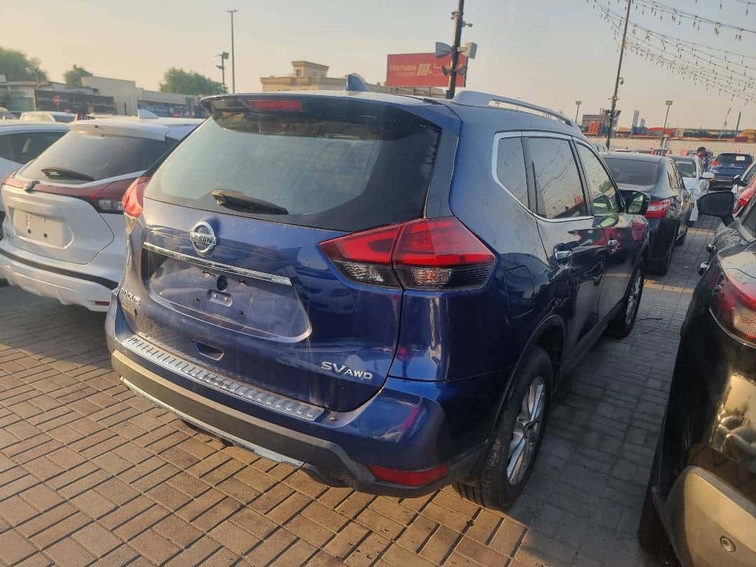 Nissan Rogue 2017 thumbnail 4