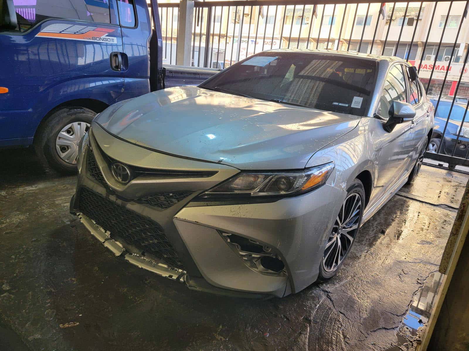 TOYOTA CAMRY 2018 thumbnail 4