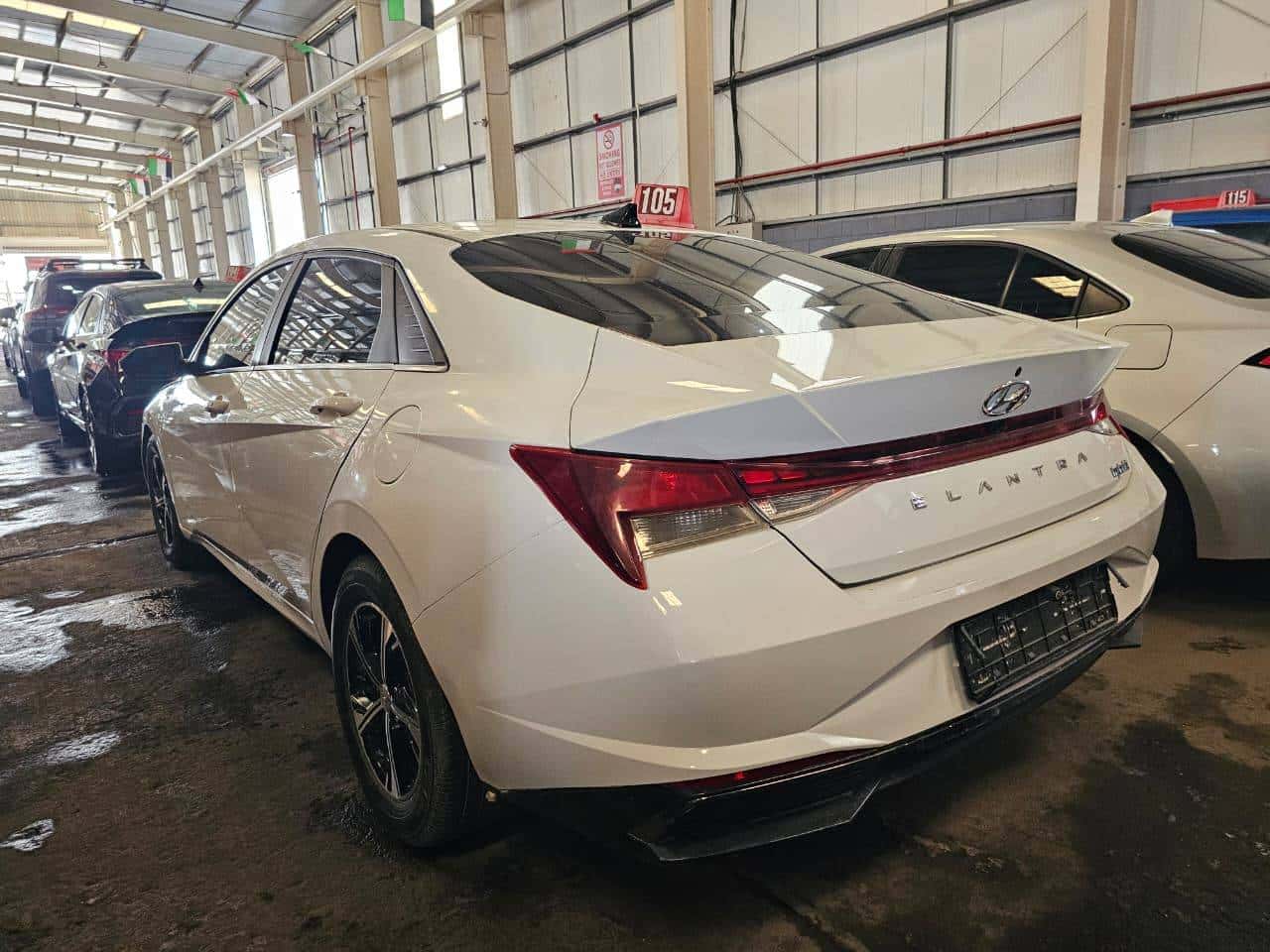 Hyundai Elantra 2022 thumbnail 2
