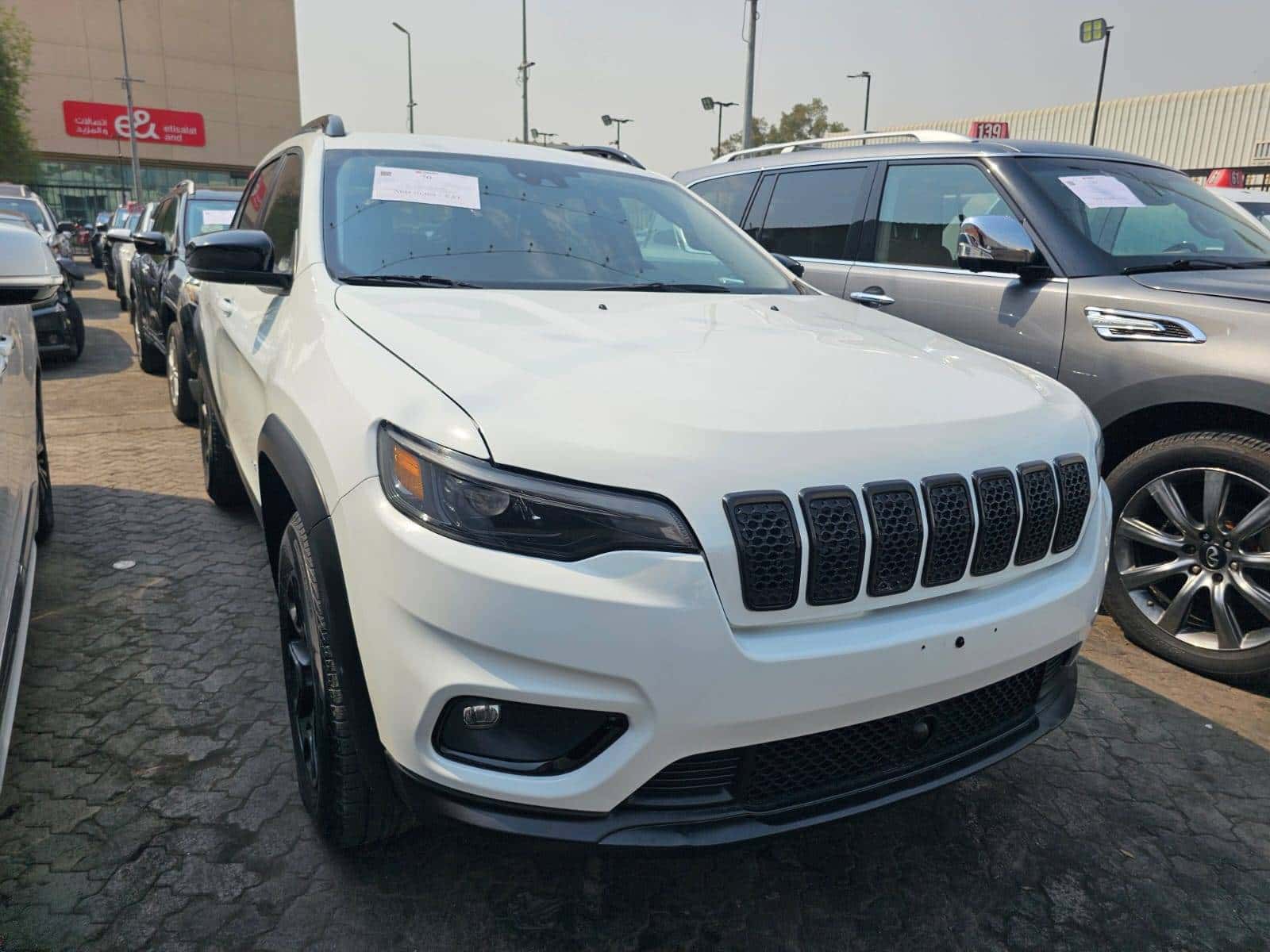 JEEP CHEROKEE LATITUDE 2022 thumbnail 3