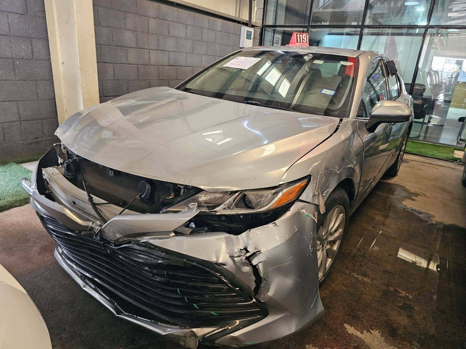TOYOTA CAMRY 2018 thumbnail 3