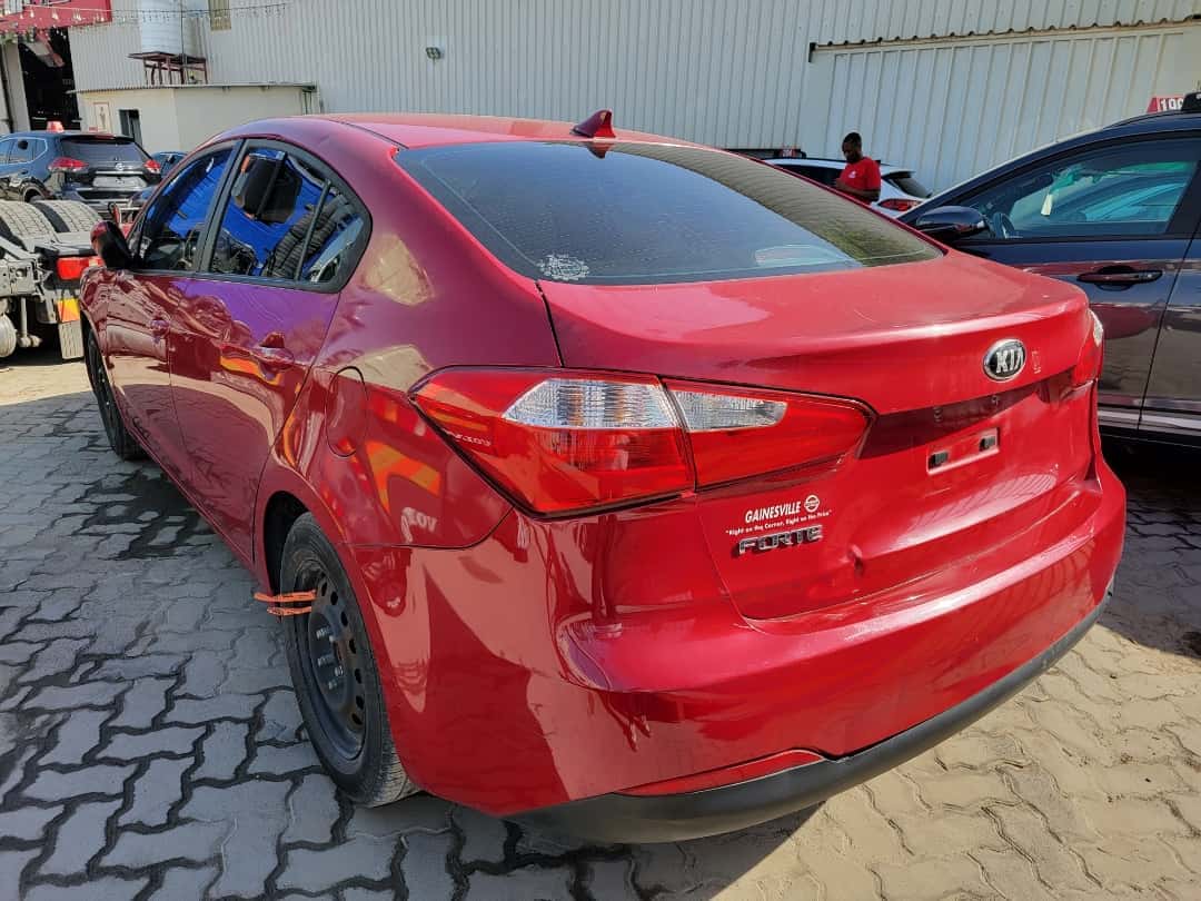 KIA FORTE - Exterior