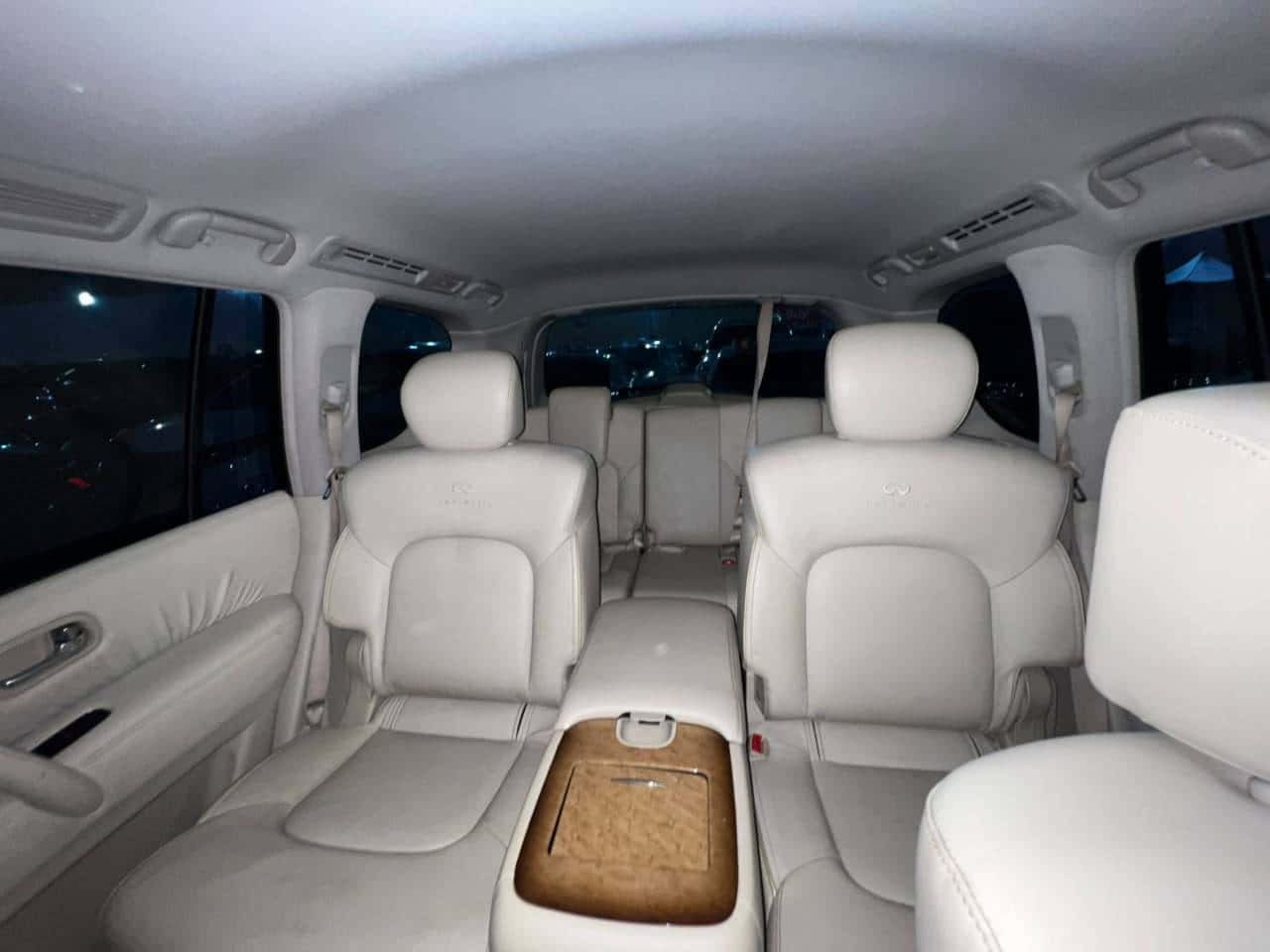 INFINITI QX56 2011 thumbnail 4