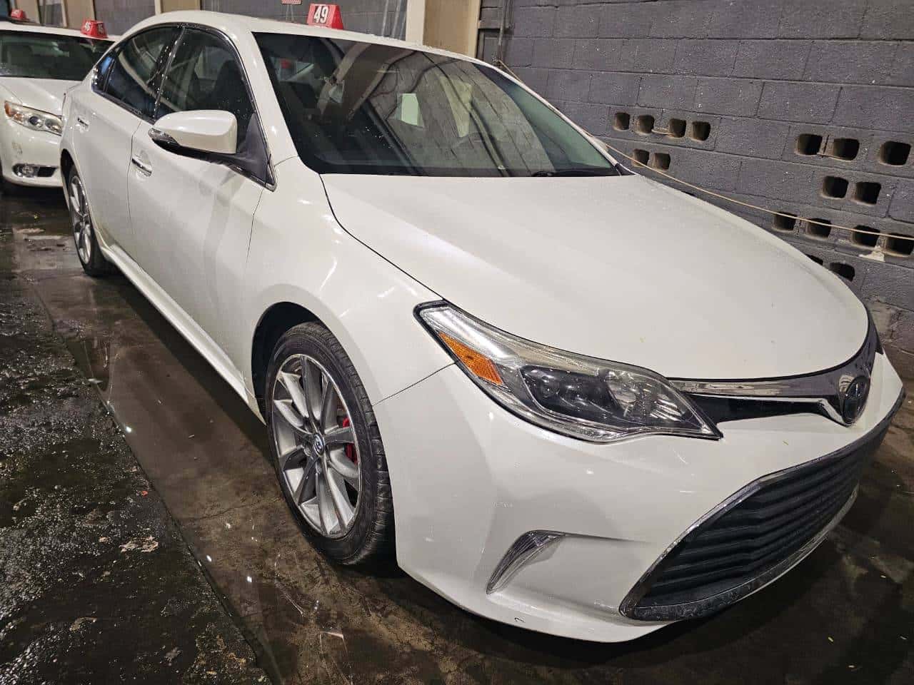 Toyota Avalon 2015 thumbnail 6
