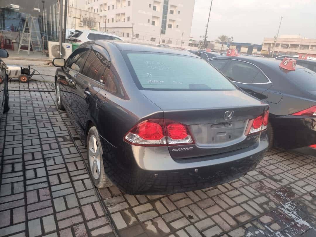 Honda Civic 2011 thumbnail 3