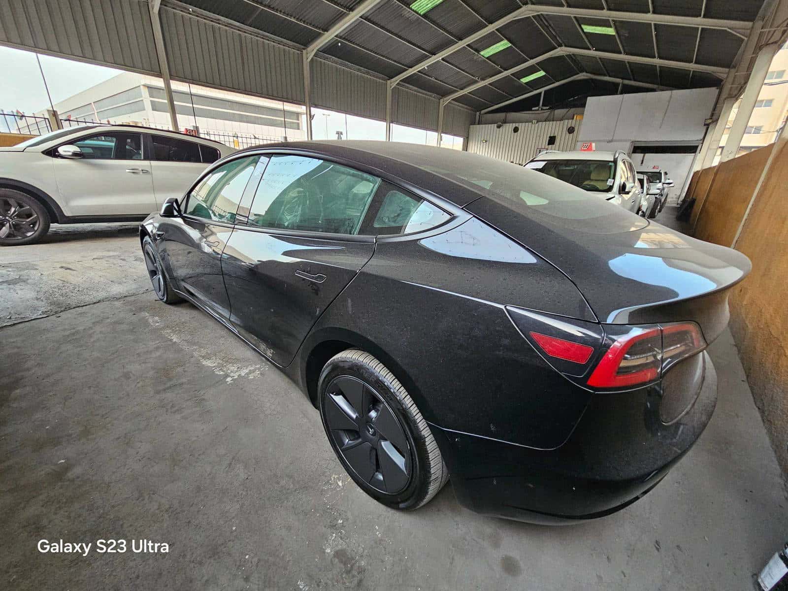 TESLA MODEL 3 - Exterior
