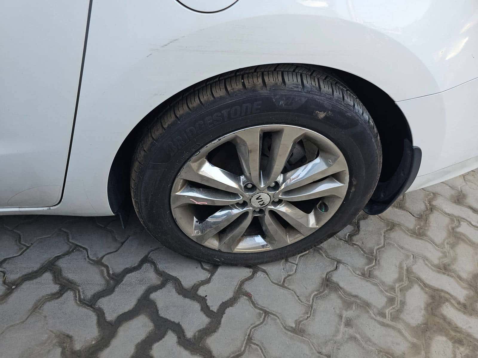 KIA SEDONA 2016 thumbnail 5