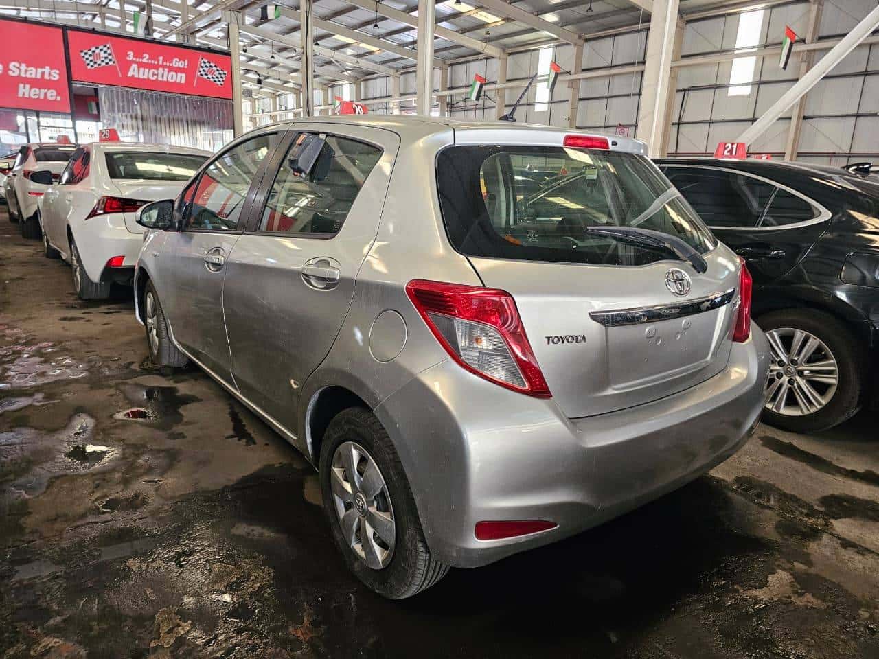 Toyota Yaris 2013 thumbnail 5