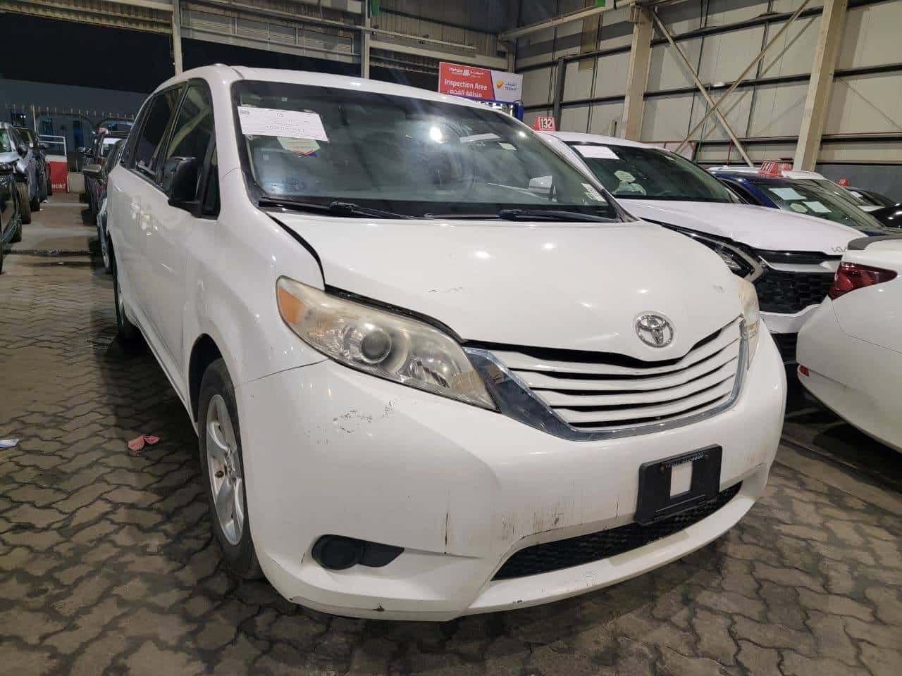 TOYOTA SIENNA - Exterior