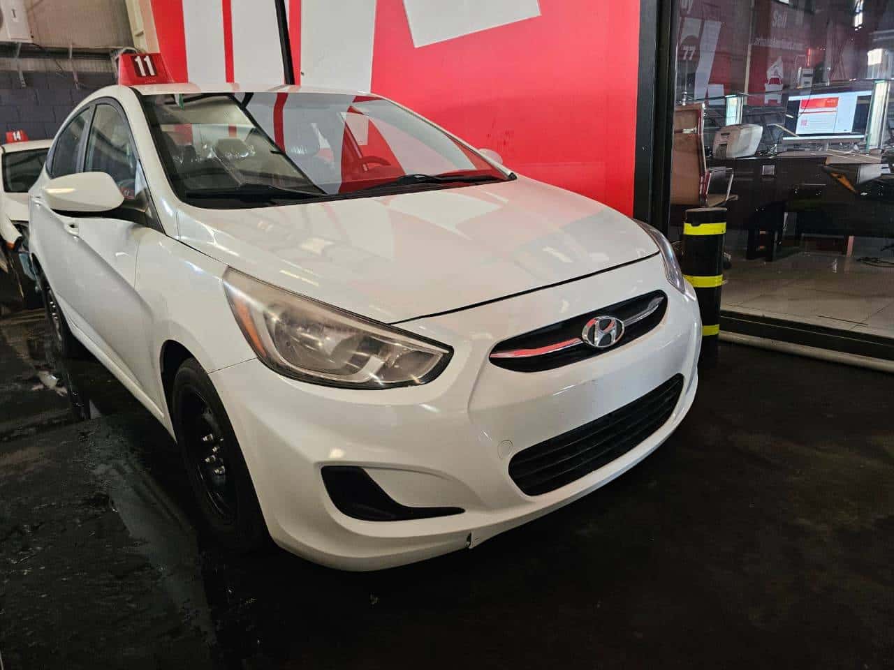 Hyundai Accent 2017 thumbnail 3