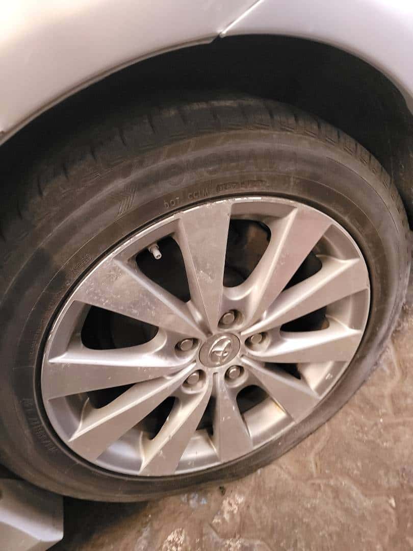 TOYOTA AVALON - Exterior