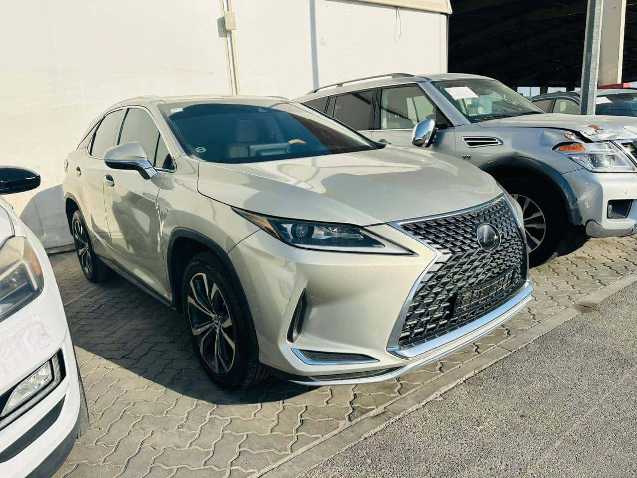 LEXUS RX 350 2021 thumbnail 3