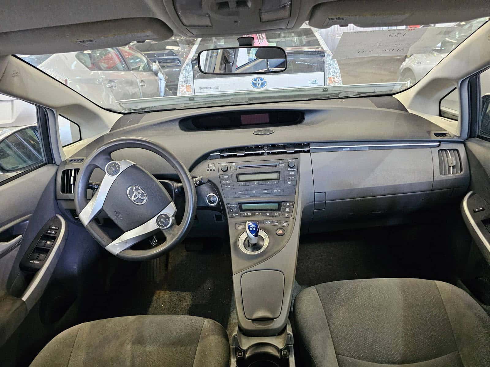 TOYOTA PRIUS 2011 thumbnail 7