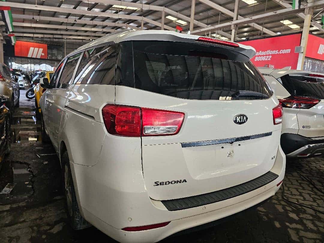 KIA SEDONA - Exterior