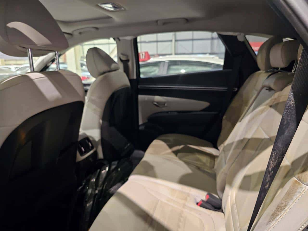 HYUNDAI TUCSON 2023 thumbnail 4