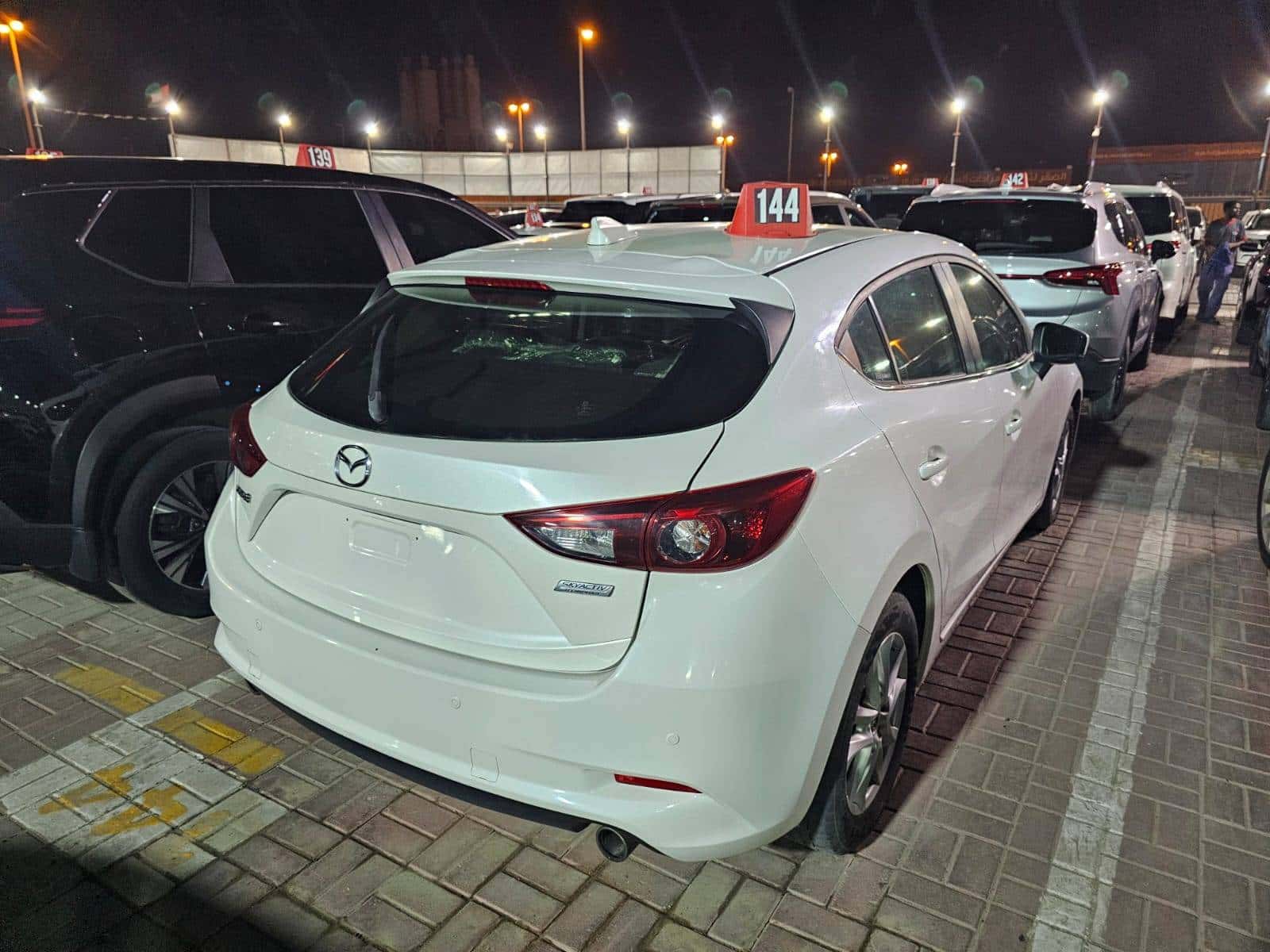 Mazda MAZDA 3 2017 thumbnail 7
