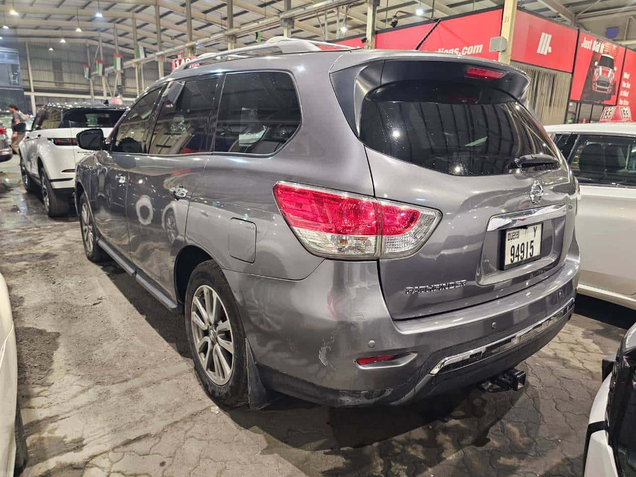 Nissan Pathfinder 2016 thumbnail 3