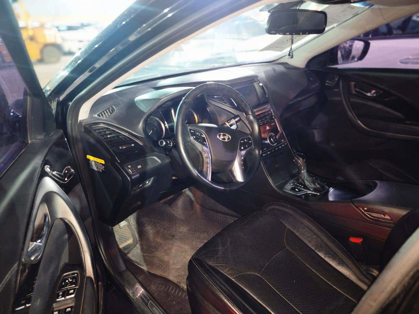HYUNDAI GRANDEUR - Exterior