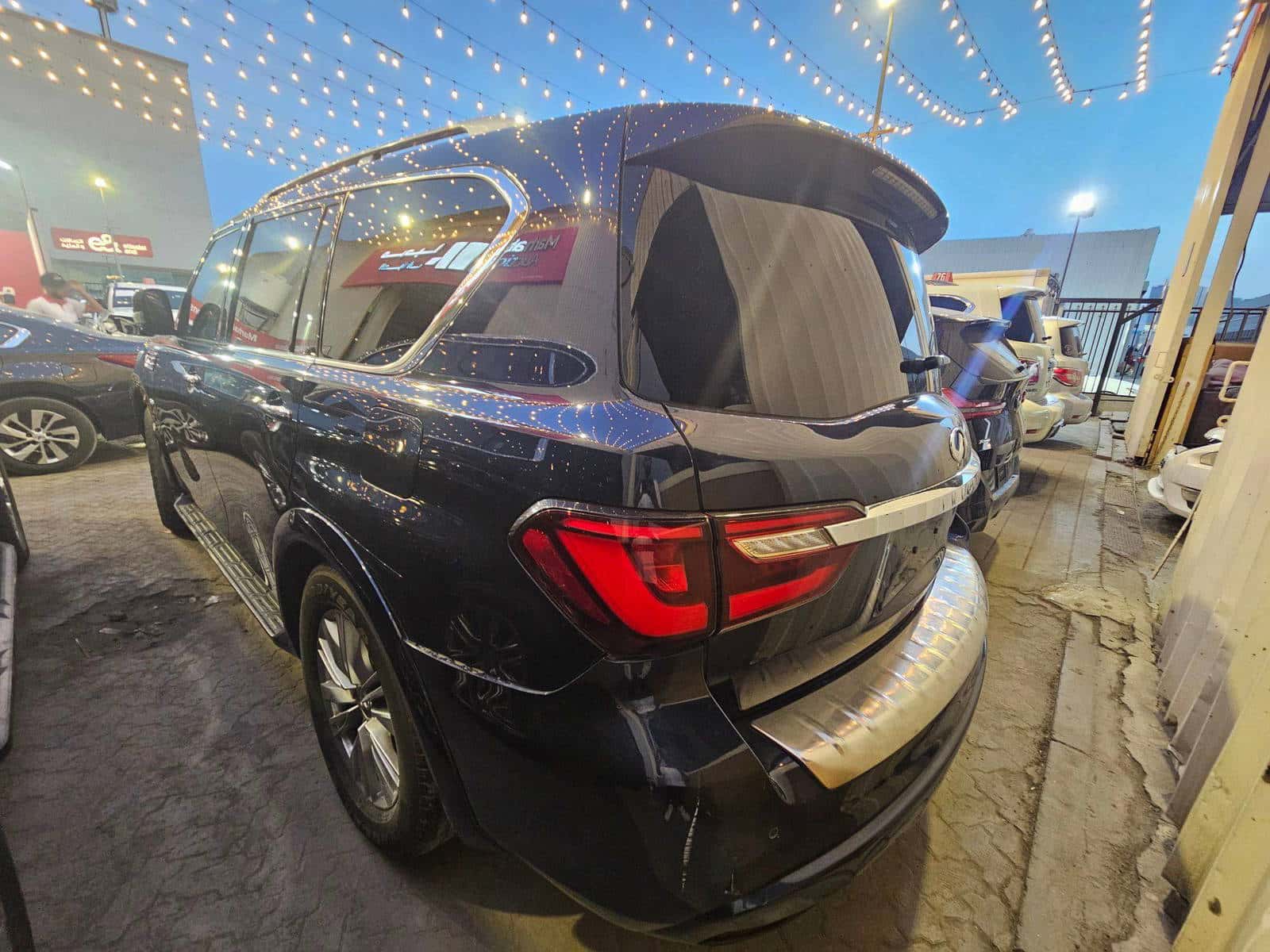 INFINITI QX80 2019 thumbnail 4