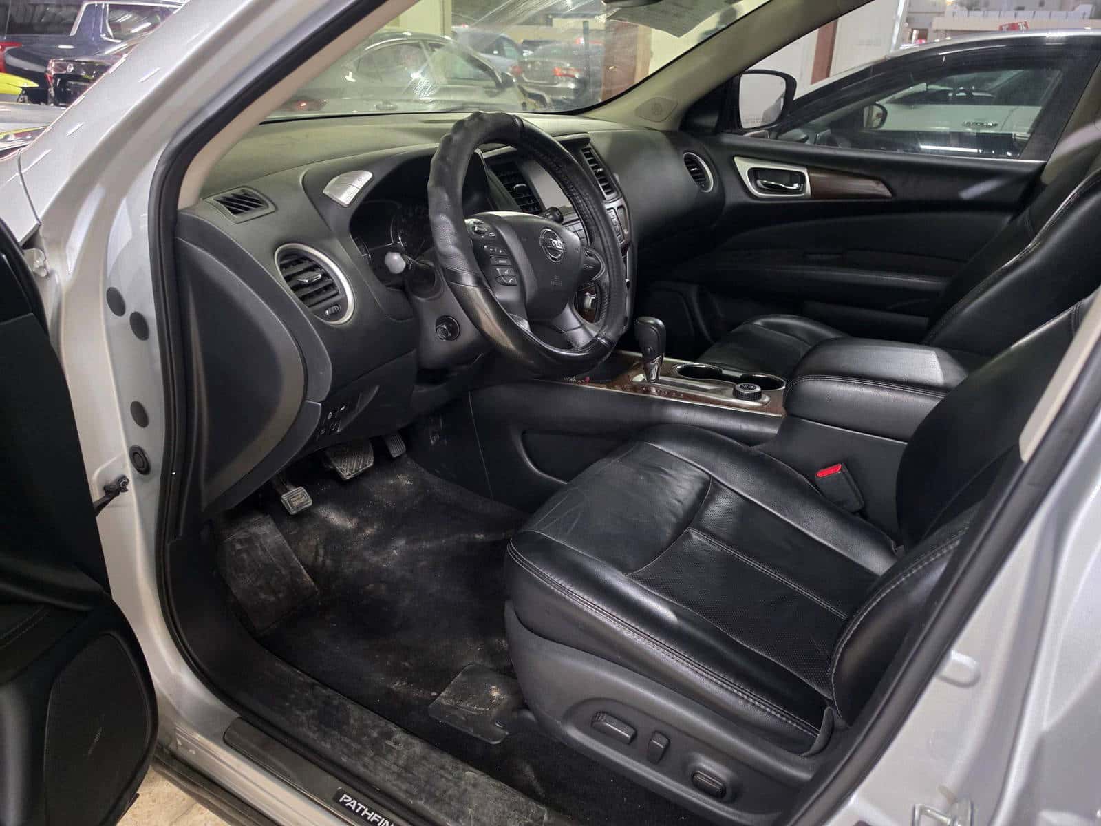 NISSAN PATHFINDER 2018 thumbnail 6