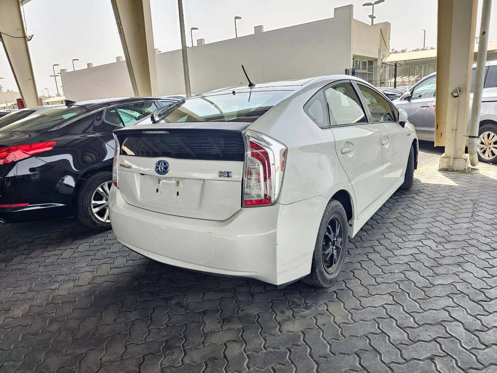 TOYOTA PRIUS 2015 thumbnail 2