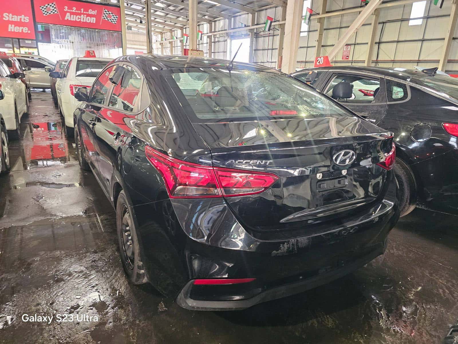 HYUNDAI ACCENT - Exterior