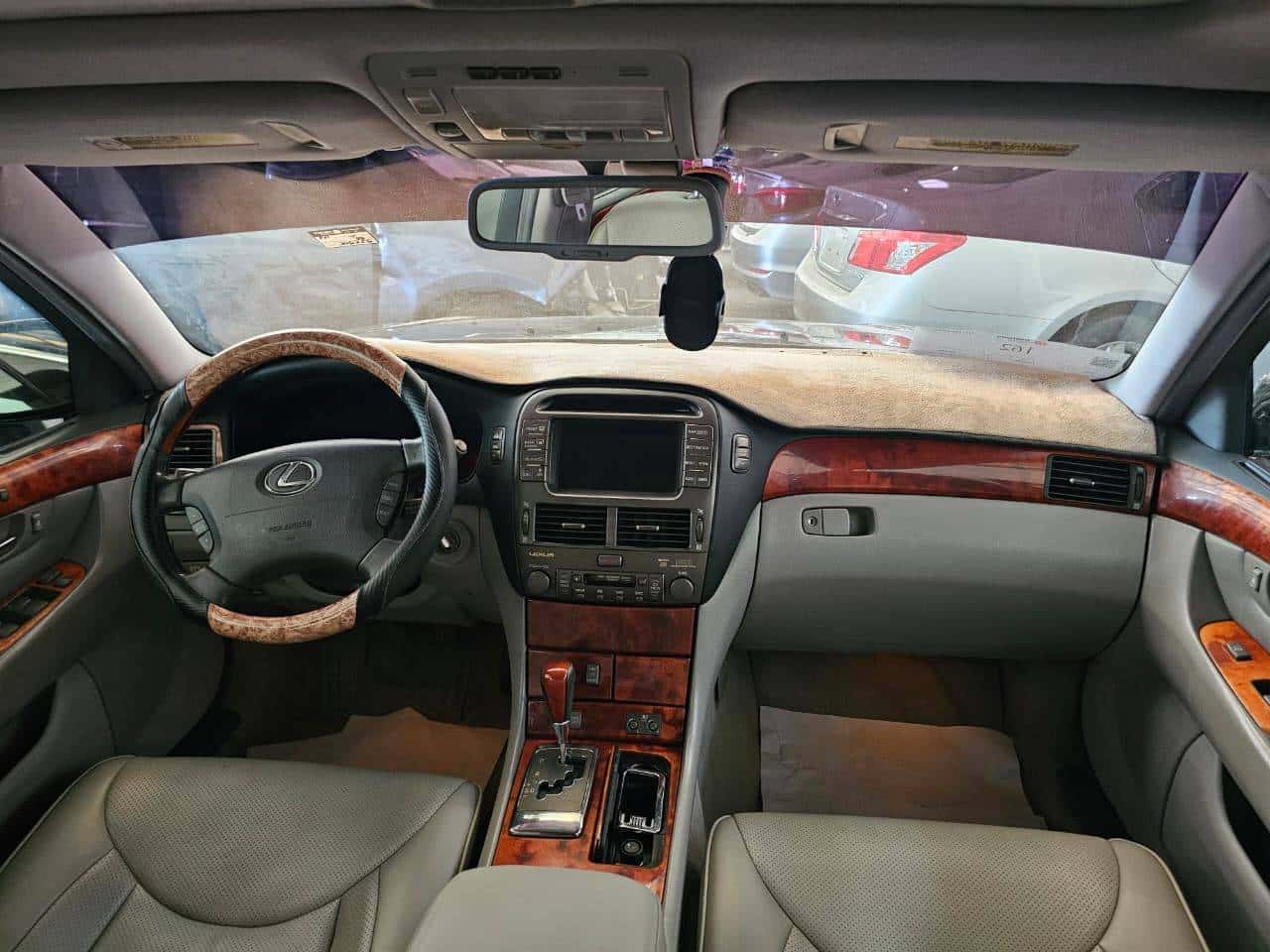Lexus LS 430 2004 thumbnail 7