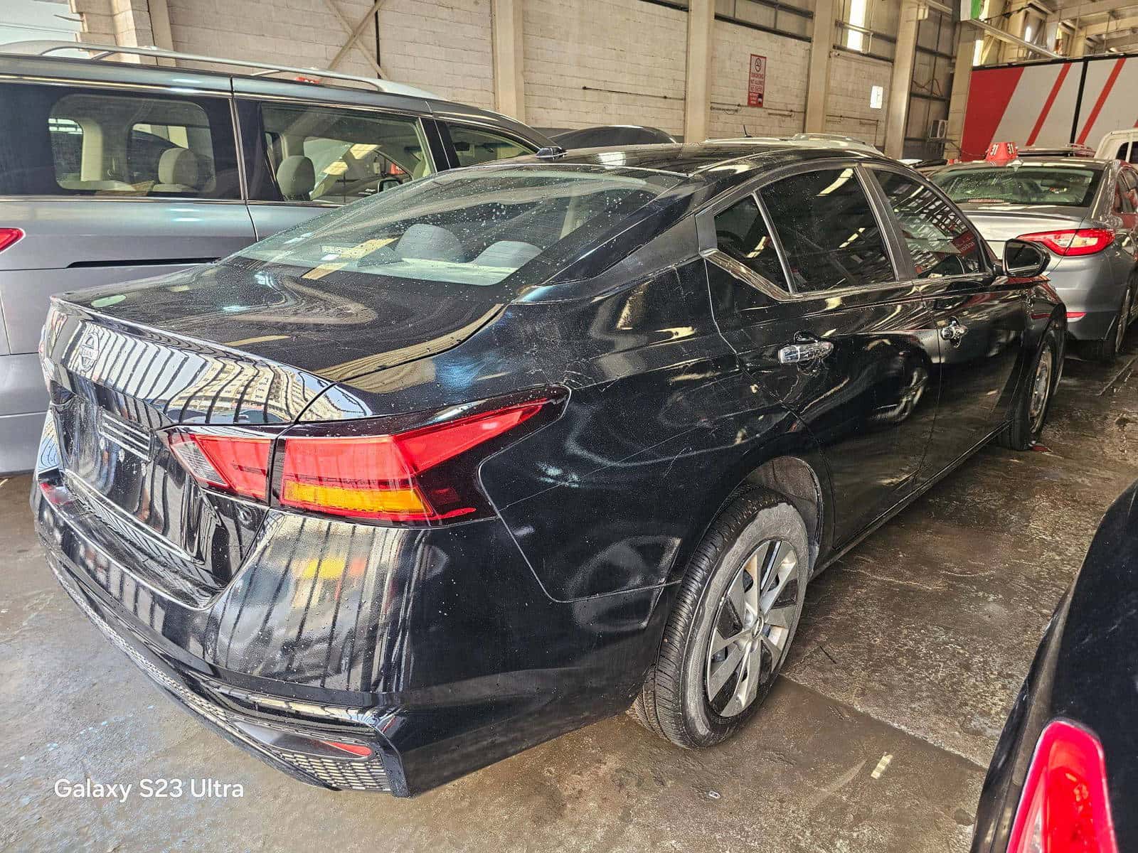NISSAN ALTIMA - Exterior