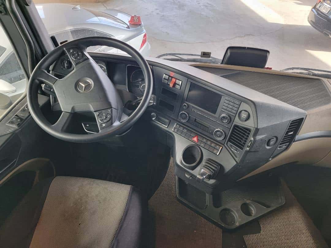 MERCEDES BENZ ACTROS 1843 - Exterior