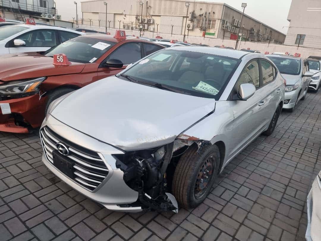 HYUNDAI ELANTRA 2018 thumbnail 2