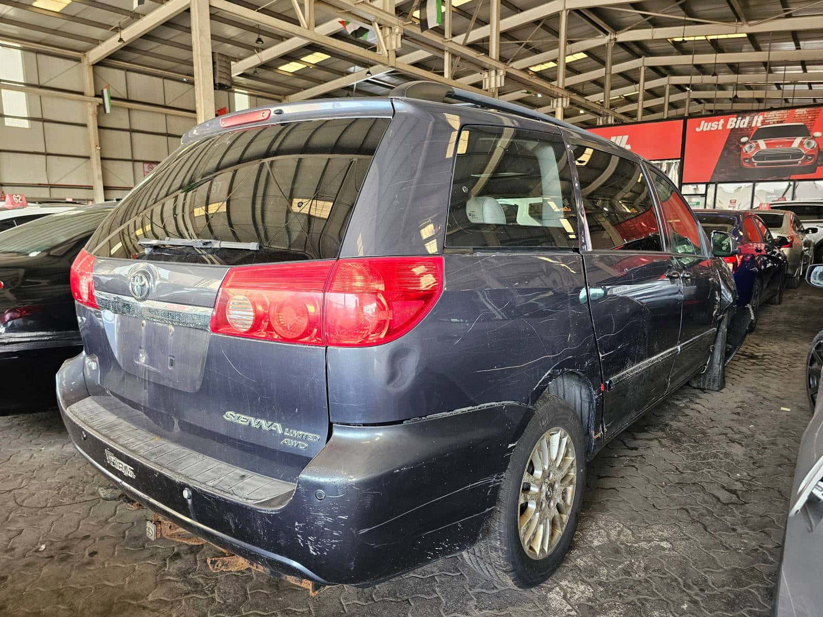 TOYOTA SIENNA 2008 thumbnail 2